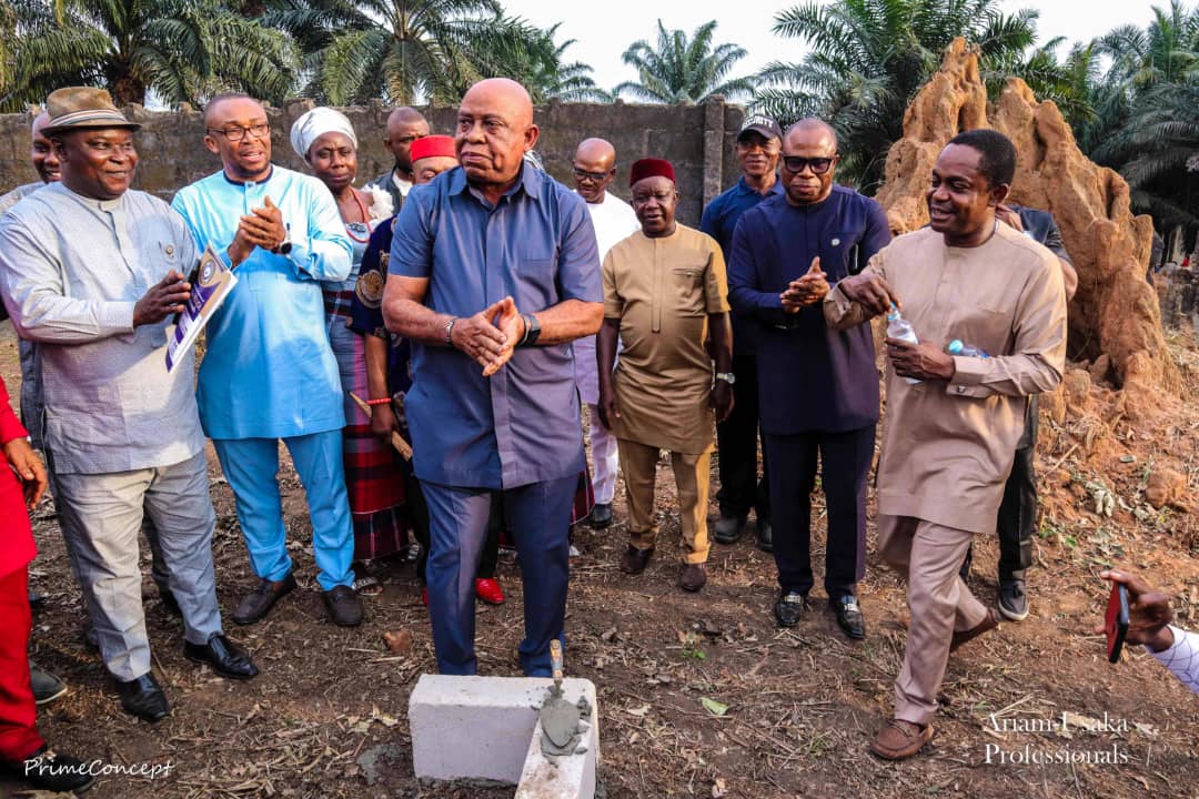 Discover businesses in the Ariam-Usaka community